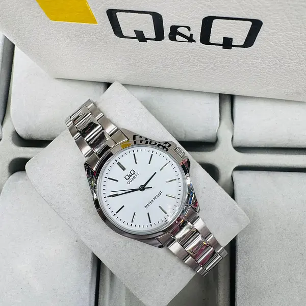 Reloj Q&Q De Dama Qa07j201y