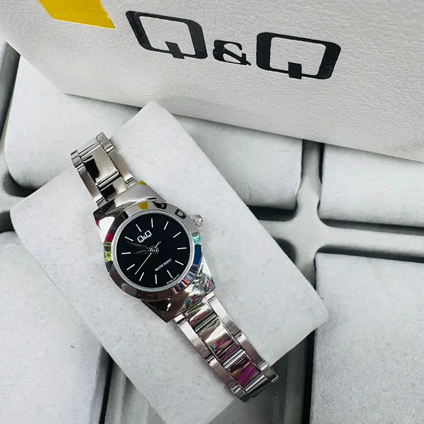Reloj Q&Q De Dama Qz01204y