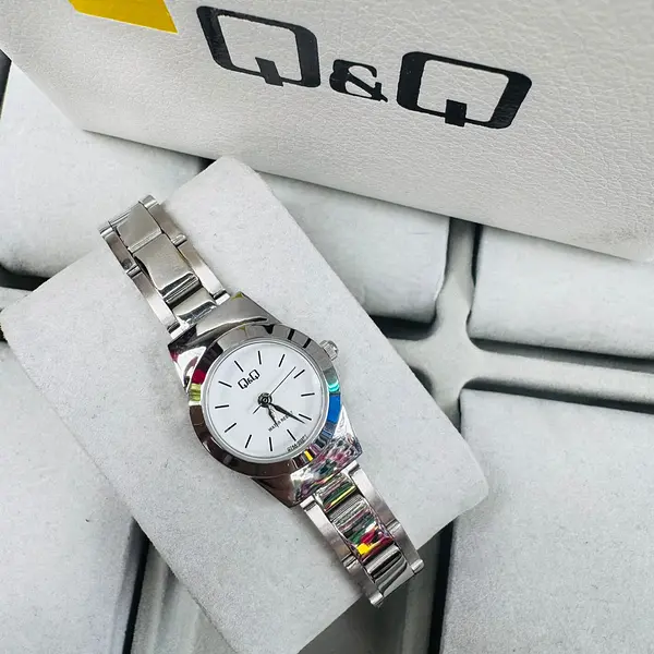 Reloj Q&Q De Dama Qz01204y