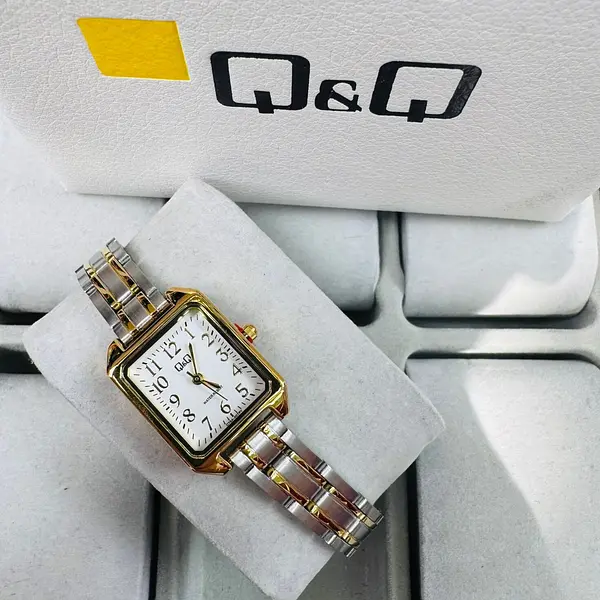 Reloj Q&Q De Dama C76a-007py